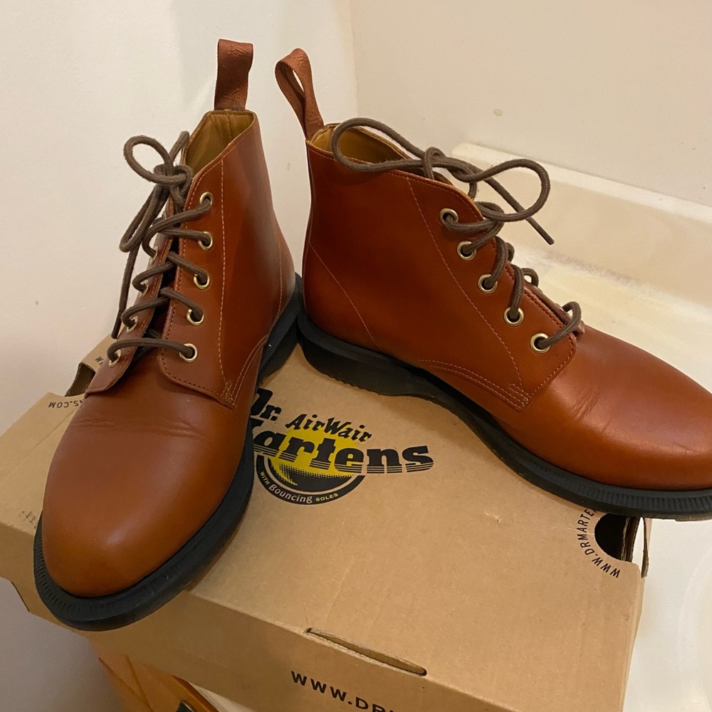 Dr Martens Emmeline Oak Leather Boots Doc Martens Women’s Size US 7